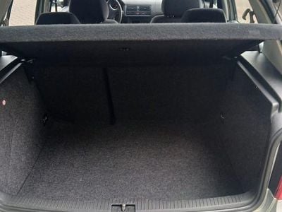 Second-hand VW Golf III Comfortline 101 CP (74 kW) 1999 Gri Berlinǎ