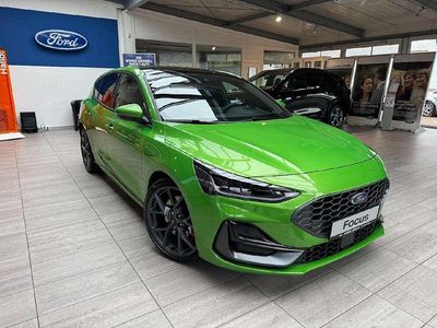 Nowe Ford Focus ST 280 KM (205 kW) 2026 Zielony Sedan/Limuzyna