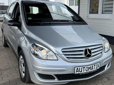 Gebraucht Mercedes B150 95 PS (69 kW) 2006 Silber Van / Kleinbus