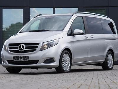 Mercedes V220