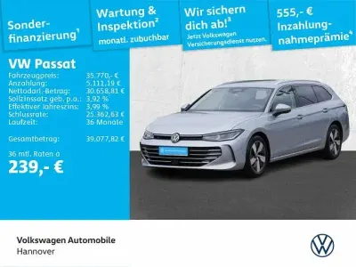 Gebraucht VW Passat Elegance 150 PS (110 kW) 2025 Oyster silver metallic Kombi