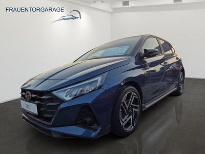 Neu Hyundai i20 N Line 101 PS (74 kW) 2025 Vibrant blue/ phantom black / mi Kleinwagen