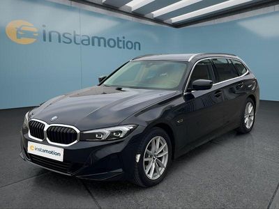 Schwarz Gebraucht 2022 BMW 320e Kombi | 32.649 € (Fairer Preis)