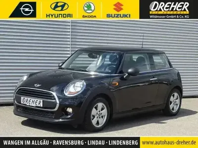 Gebraucht Mini ONE 102 PS (75 kW) 2016 Midnight black metallic Kleinwagen