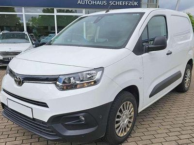 Gebraucht Toyota Proace City City 131 PS (96 kW) 2020 Weiß Van / Kleinbus