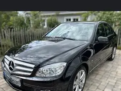 Gebraucht Mercedes C180 156 PS (114 kW) 2010 Schwarz Limousine