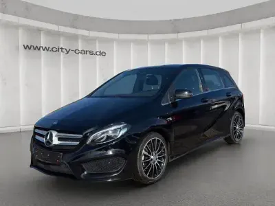 Gebraucht Mercedes B180 AMG 122 PS (89 kW) 2017 Schwarz Van / Kleinbus