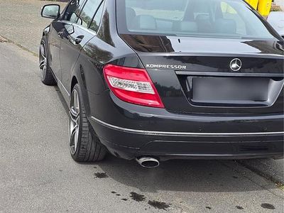 Gebraucht Mercedes C200 184 PS (135 kW) 2008 Schwarz Limousine