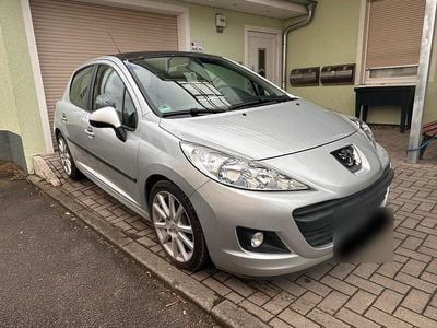 Gebraucht Peugeot 207 74 PS (54 kW) 2010 Kleinwagen