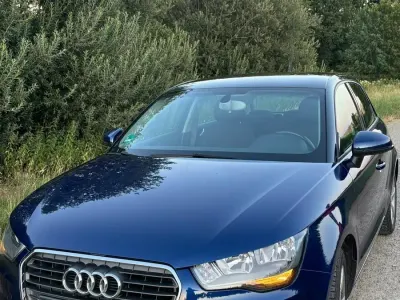 Gebraucht Audi A1 86 PS (63 kW) 2014 Blau Kleinwagen