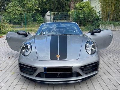 Porsche 911 Carrera GTS