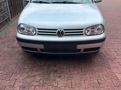 Gebraucht VW Golf IV 101 PS (74 kW) 2002 Silber Kleinwagen