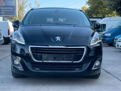 Gebraucht Peugeot 5008 Allure 150 PS (110 kW) 2016 Van / Kleinbus