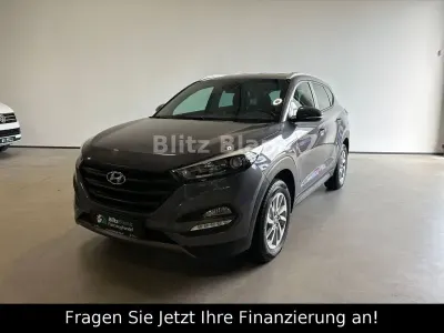 Gebraucht Hyundai Tucson Intro Edition 116 PS (85 kW) 2015 Grau SUV