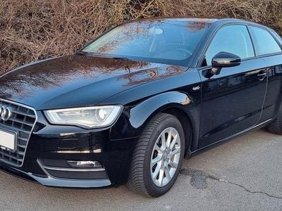 Gebraucht Audi A3 Attraction 125 PS (91 kW) 2014 Schwarz Limousine