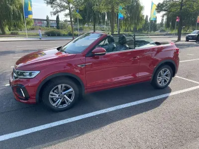 Gebraucht VW T-Roc Cabriolet R-line 150 PS (110 kW) 2024 Rot Cabrio