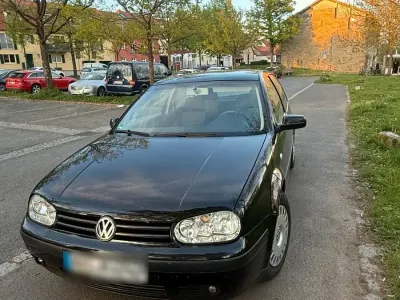 Usata VW Golf IV 75 CV (55 kW) 2003 Nero Utilitaria