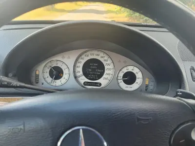 Gebraucht Mercedes E280 236 PS (173 kW) 2007 Schwarz Kombi