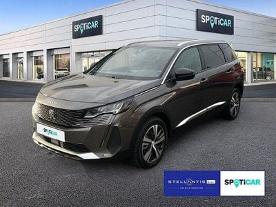 Grau Gebraucht 2024 Peugeot 5008 Allure Van / Kleinbus | 27.440 € (Fairer Preis)