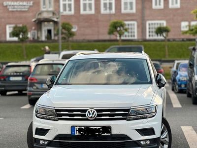 Weiß Gebraucht 2017 VW Tiguan SUV | 29.999 €