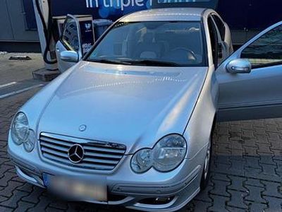 Mercedes C180