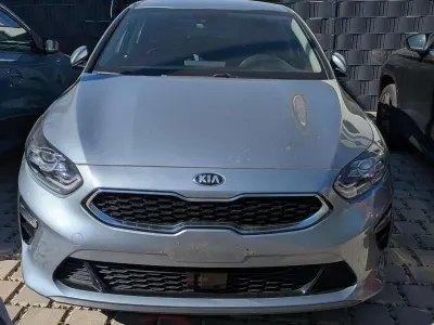 Używany Kia Ceed Vision 140 KM (102 kW) 2020 Szary Hatchback