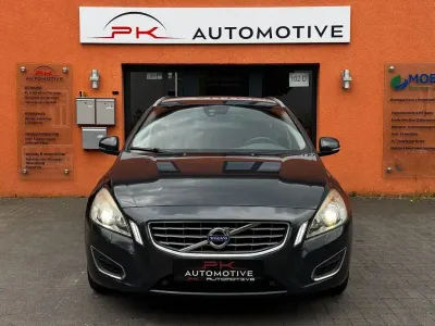 Gebraucht Volvo V60 Summum 205 PS (150 kW) 2012 Grau Kombi