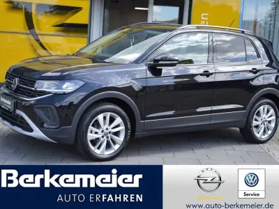 Neu VW T-Cross Life 116 PS (85 kW) 2026 Deep black perleffekt SUV