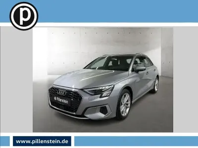 Używany Audi A3 Advanced 150 KM (110 kW) 2022 Srebrny Sedan/Limuzyna