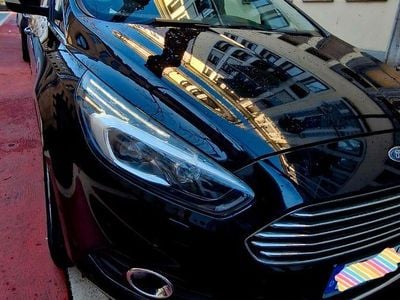 Gebraucht Ford S-MAX Titanium 179 PS (131 kW) 2017 Van / Kleinbus