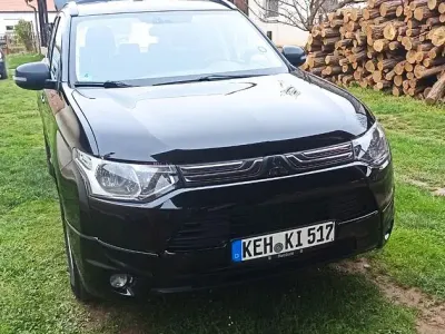 Gebraucht Mitsubishi Outlander Invite 150 PS (110 kW) 2013 Schwarz SUV