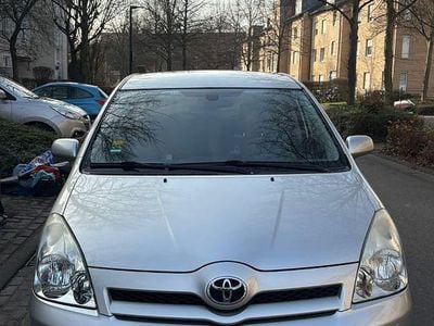 Gebraucht Toyota Corolla Verso 129 PS (94 kW) 2006 Silber Van / Kleinbus