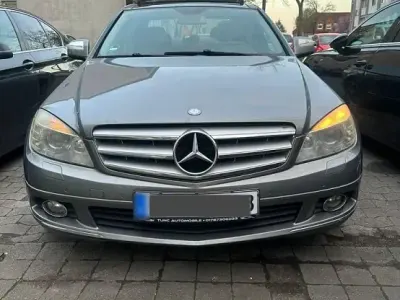 Gebraucht Mercedes C320 221 PS (162 kW) 2009 Grau Limousine