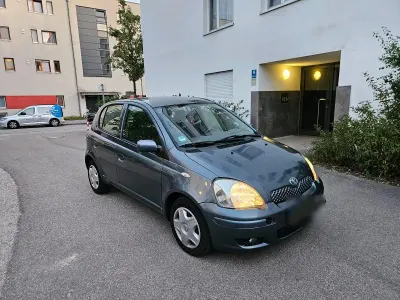 Gebraucht Toyota Yaris 68 PS (50 kW) 2005 Blau Limousine