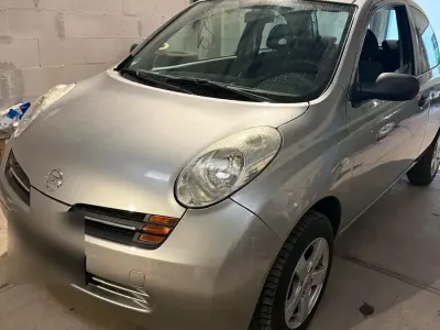 Gebraucht Nissan Micra 65 PS (47 kW) 2004 Silber Kleinwagen
