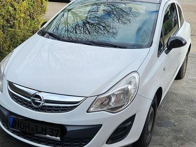 Gebraucht Opel Corsa 69 PS (50 kW) 2013 Weiß Kleinwagen