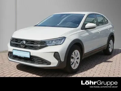 Gebraucht VW Taigo Basis 95 PS (69 kW) 2023 Ascotgrau SUV