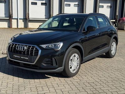 Gebraucht Audi Q3 Basis 150 PS (110 kW) 2019 Schwarz SUV