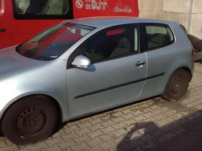 Gebraucht VW Golf V 75 PS (55 kW) 2004 Silber Kleinwagen