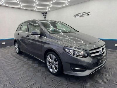 Usata Mercedes B200 Style 156 CV (114 kW) 2018 Grigio Monovolume