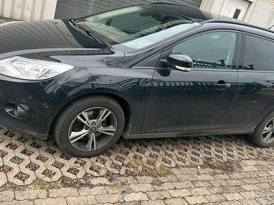 Gebraucht Ford Focus 2014 Schwarz Kombi