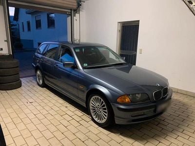 Second-hand BMW 320 150 CP (110 kW) 1999 Albastru Break