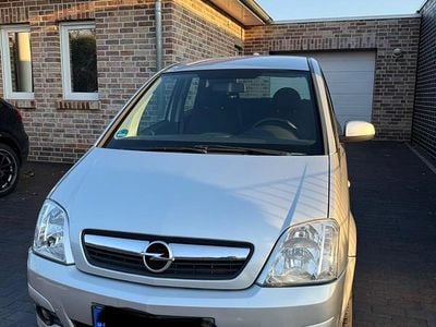 Gebraucht Opel Meriva 95 PS (69 kW) 2008 Silber Van / Kleinbus
