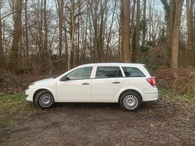 Gebraucht Opel Astra Innovation 116 PS (85 kW) 2010 Weiß Kombi