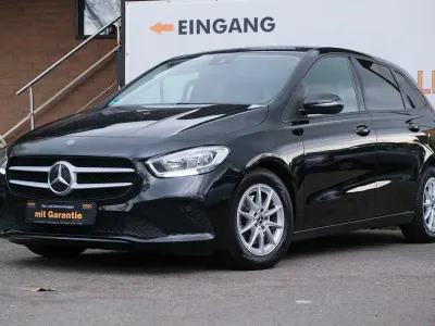 Gebraucht Mercedes B200 150 PS (110 kW) 2020 Kosmosschwarz Kleinwagen