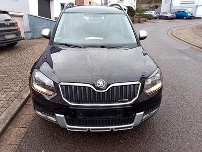 Gebraucht Skoda Yeti 105 PS (77 kW) 2014 Schwarz SUV