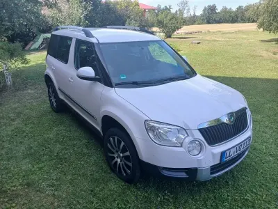 Gebraucht Skoda Yeti Active 122 PS (89 kW) 2013 Weiß SUV
