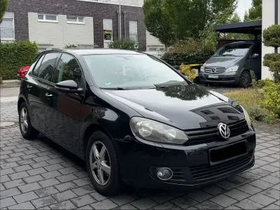 Gebraucht VW Golf VII Match 86 PS (63 kW) 2012 Schwarz Limousine