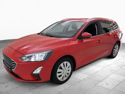 Gebraucht Ford Focus Cool & Connect 125 PS (91 kW) 2021 Rot Kombi