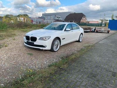 Gebraucht BMW 750L 408 PS (300 kW) 2012 Weiß Limousine